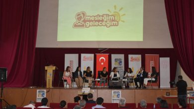 ‘Mesleğim Geleceğim’ projesinde tecrübeler konuştu